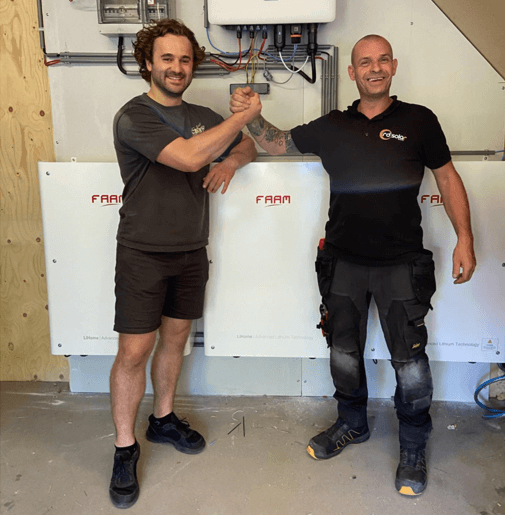 FAAM batterij geknipt.png FAAM batterij geknipt.png